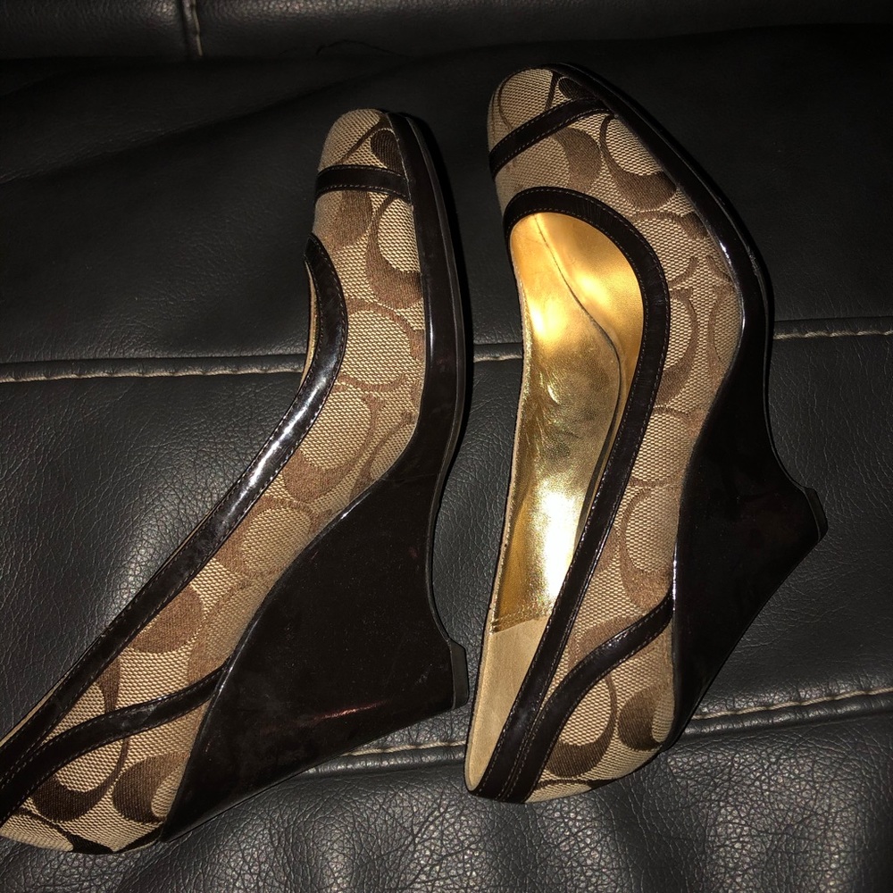Coach wedge pumps